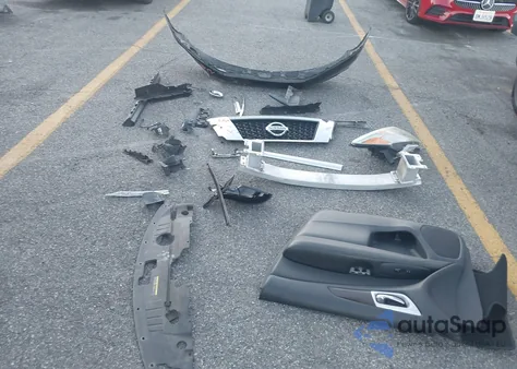 2015 Nissan Pathfinder Sl z USA, uszkodzony, nr VIN 5N1AR2MNXFC661663